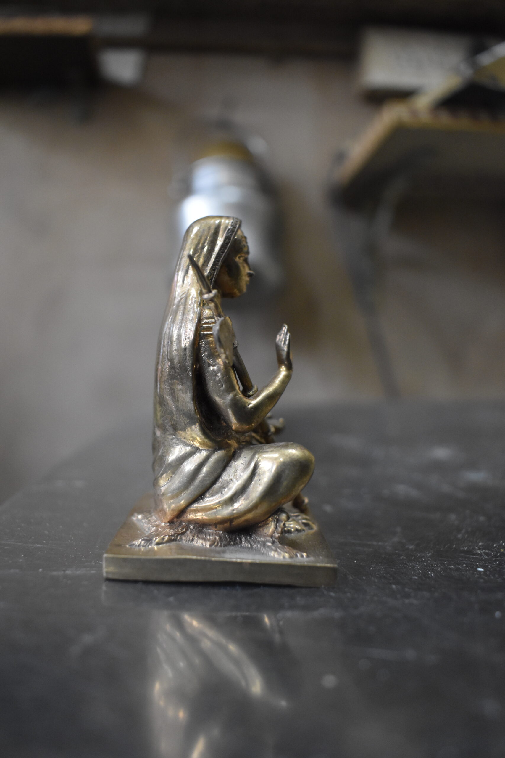 Handcrafted Brass Saint Statue | Antique Finish Spiritual Guru Idol for Home & Meditation Décor - Image 3