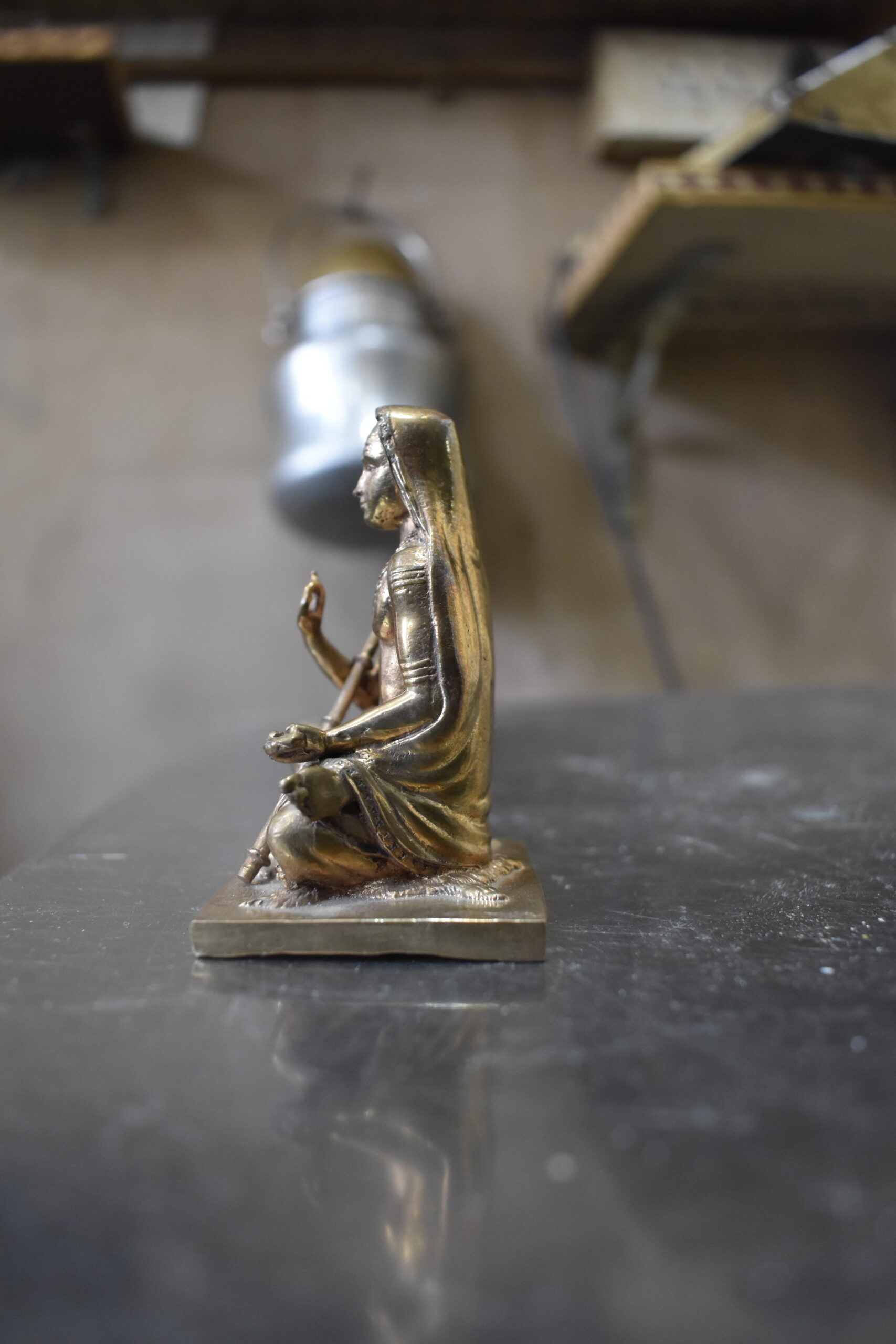 Handcrafted Brass Saint Statue | Antique Finish Spiritual Guru Idol for Home & Meditation Décor - Image 4