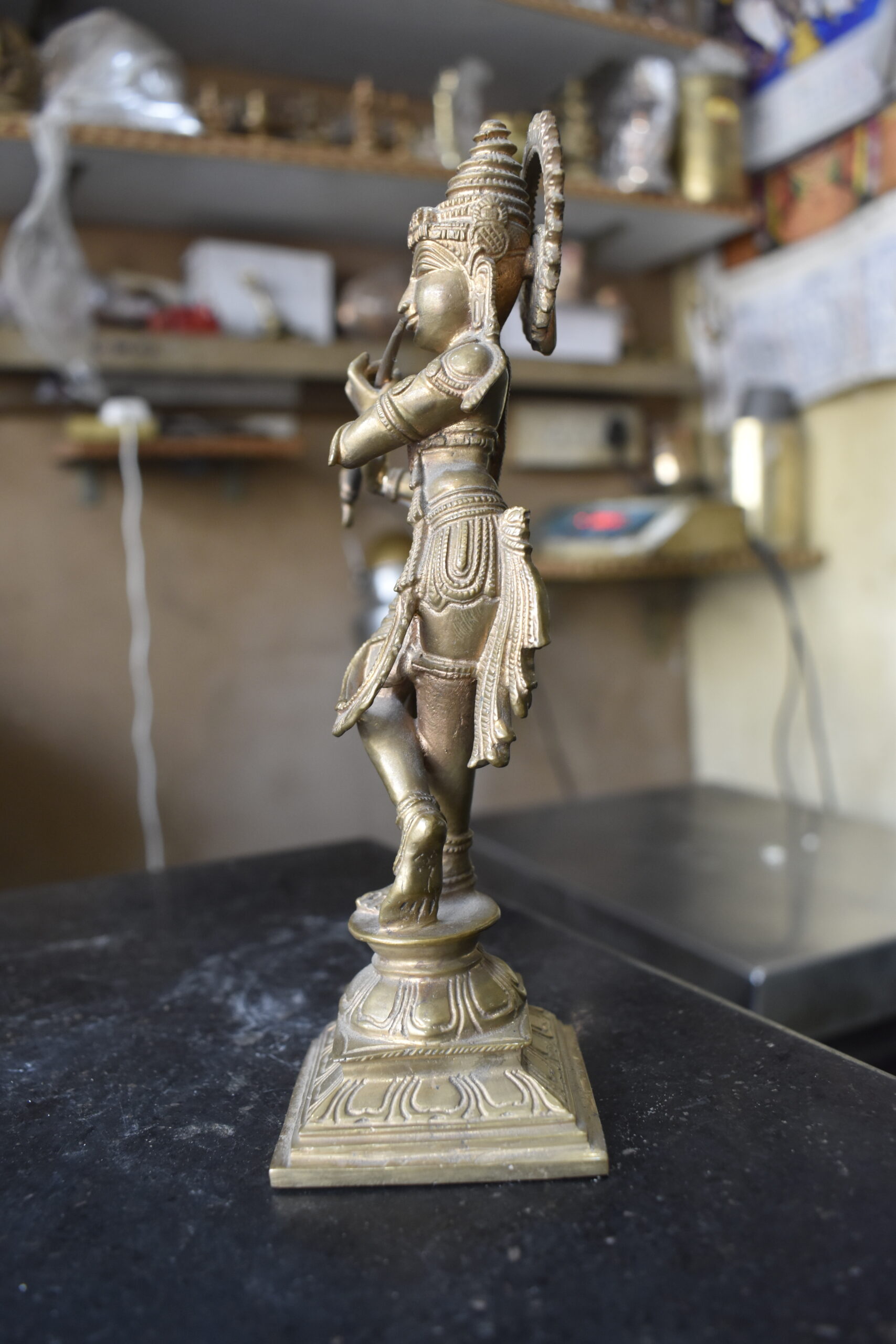 Handcrafted Brass Krishna Playing Flute Idol | Antique Finish Lord Krishna Statue for Home & Spiritual Décor - Image 2