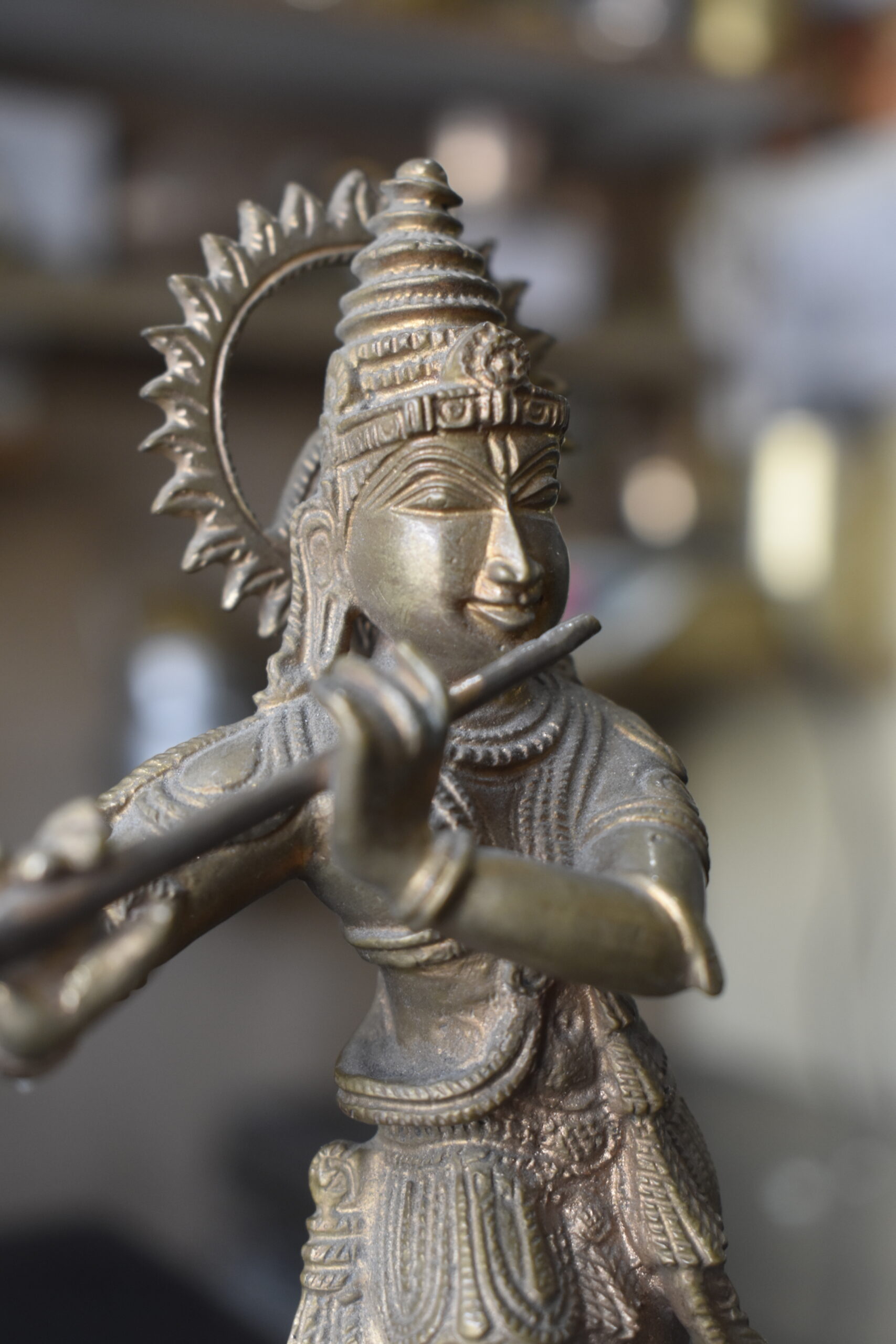 Handcrafted Brass Krishna Playing Flute Idol | Antique Finish Lord Krishna Statue for Home & Spiritual Décor - Image 5