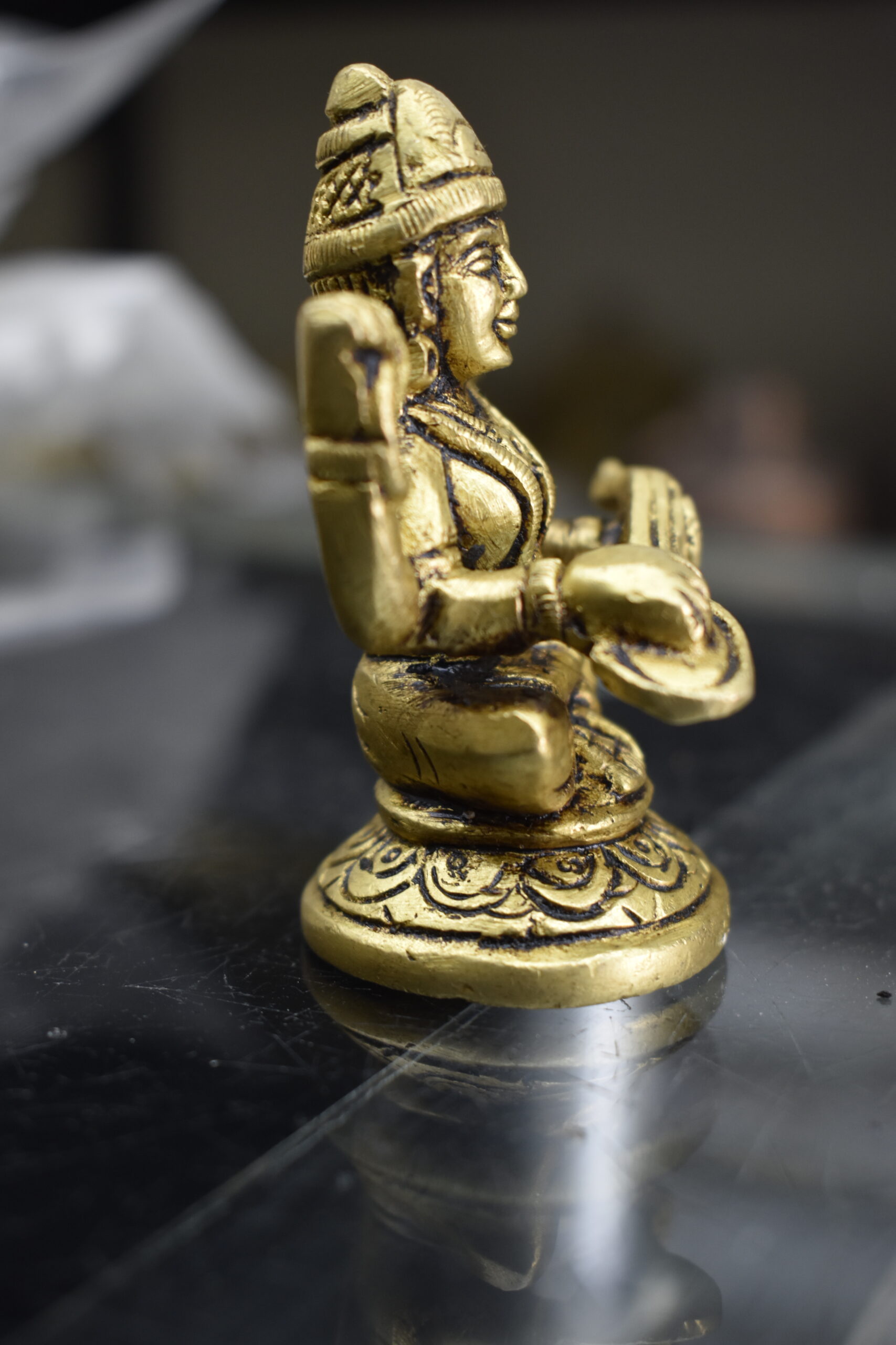 Handcrafted Brass Goddess Saraswati Idol Playing Veena – Antique Finish Decorative Murti for Pooja Room, Study Table & Home Décor - Image 3