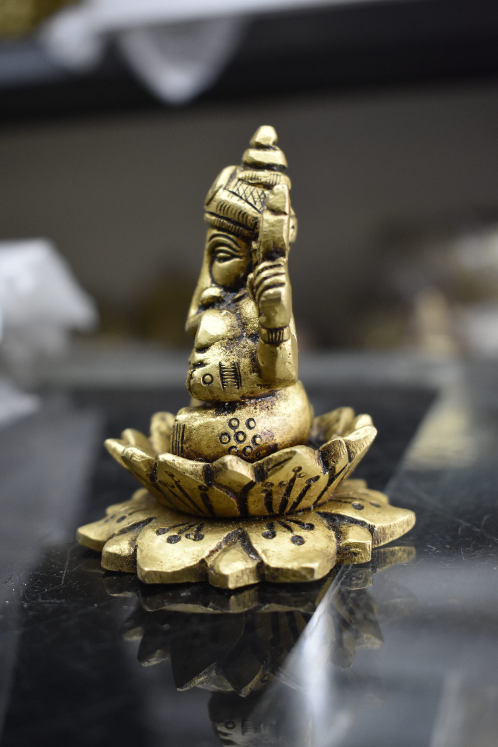 Handcrafted Brass Lord Ganesha Idol on Lotus – Antique Finish Decorative Ganpati Murti for Home Temple & Office Décor - Image 2