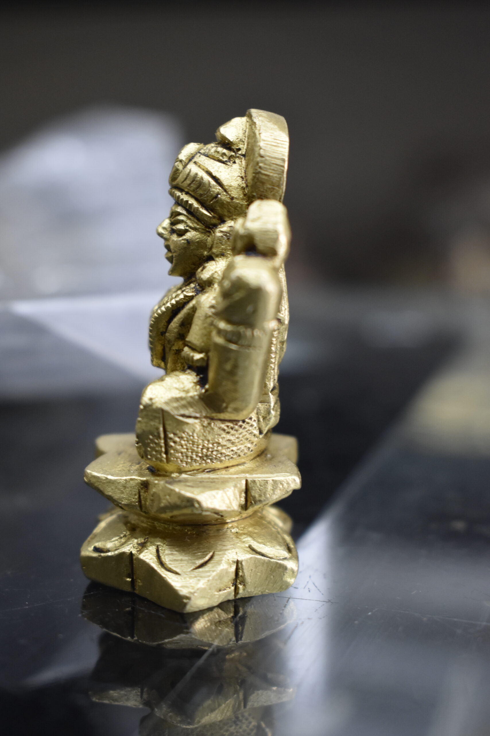 Handcrafted Brass Goddess Lakshmi Idol on Lotus – Antique Finish Lakshmi Devi Murti for Home Temple & Spiritual Décor - Image 2